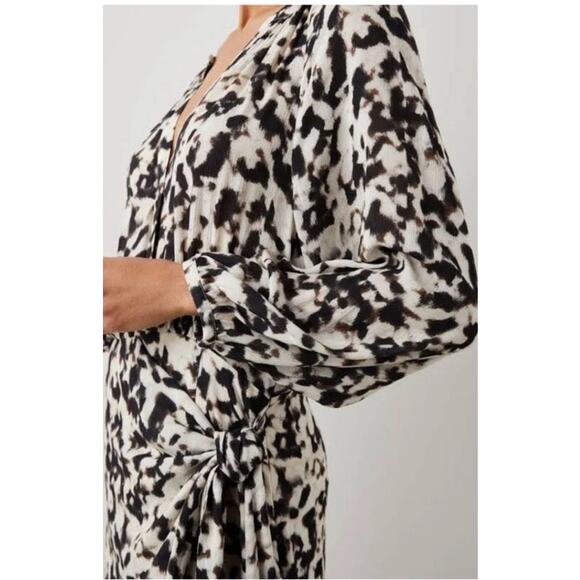 Rails Tyra Blurred Cheetah V Neck Faux Wrap Tie Side Midi Dress Size XS - Picture 2 of 14